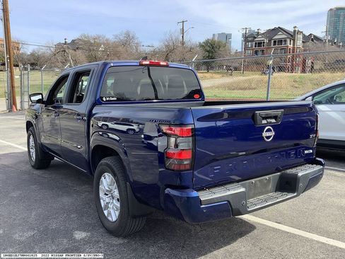Used 2022 Nissan Frontier SV w/ Technology Package image 4