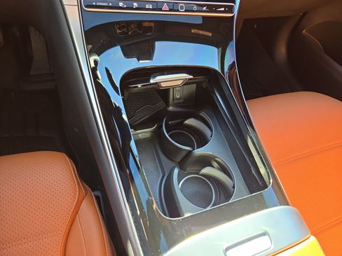 Certified 2025 Mercedes-Benz GLC 350e 4MATIC image 22