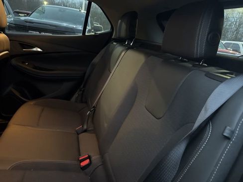 Used 2020 Buick Encore GX Preferred w/ Sport Touring Package image 9