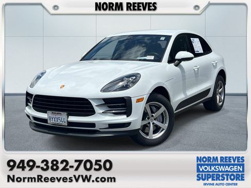 Used 2021 Porsche Macan AWD/4WD image 1