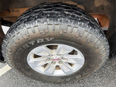 Used 2021 GMC Sierra 1500 SLE image 17