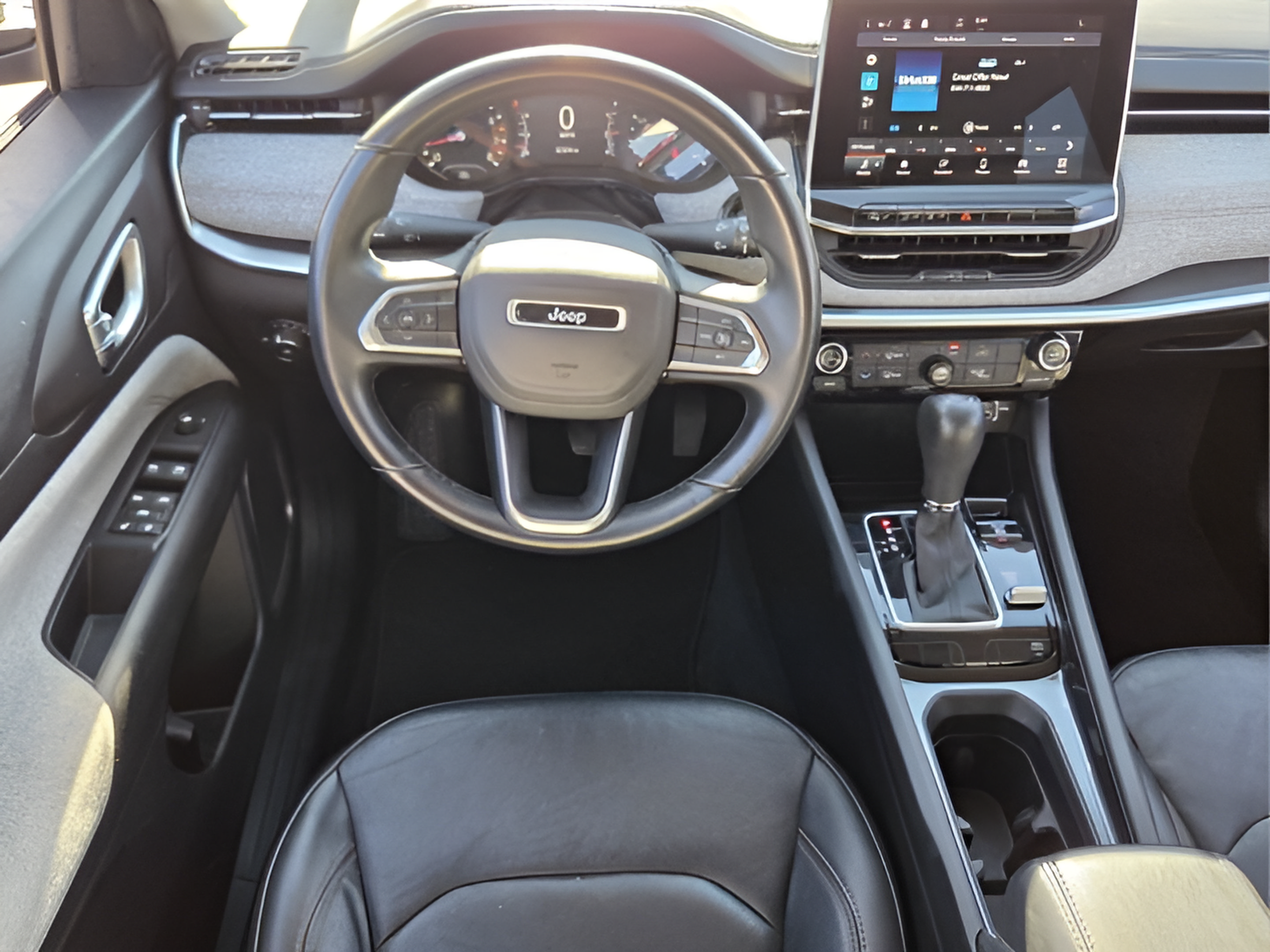 Used 2022 Jeep Compass Latitude AWD/4WD image 11