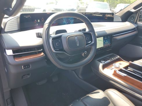 New 2027 Lincoln Navigator L Black Label AWD/4WD image 14