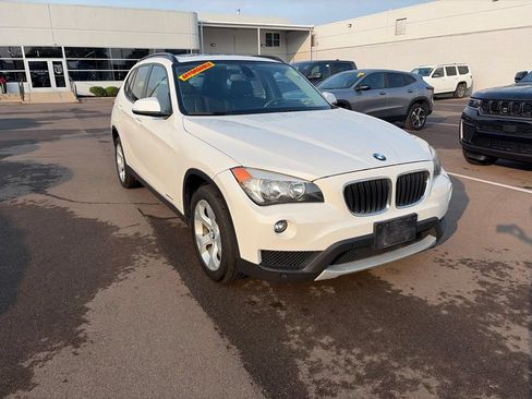 Used 2014 BMW X1 sDrive28i RWD image 3