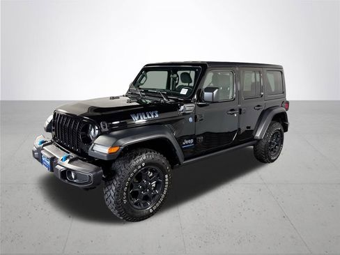 Used 2023 Jeep Wrangler Unlimited AWD/4WD image 2