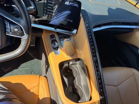 Used 2022 Chevrolet Corvette Stingray Preferred Cpe w/ Battery Protection Package RWD image 19