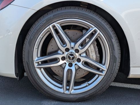 Used 2018 Mercedes-Benz E 400 E 400 image 13