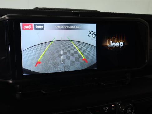 Used 2024 Jeep Wrangler Unlimited Sahara w/ Dual Top Group AWD/4WD image 6