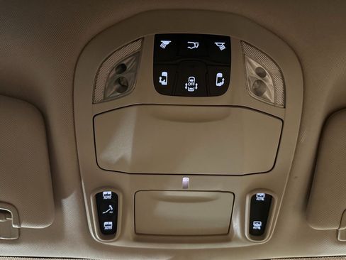 Used 2020 Chrysler Pacifica Limited image 18