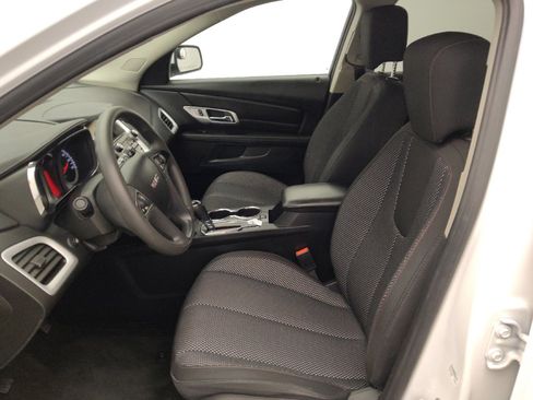 Used 2017 GMC Terrain SLE FWD image 17