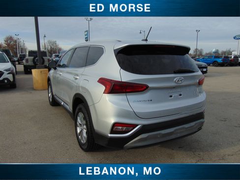 Used 2019 Hyundai Santa Fe SE image 8