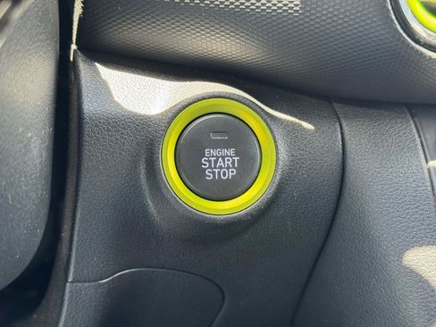 Used 2019 Hyundai Kona Limited FWD image 30