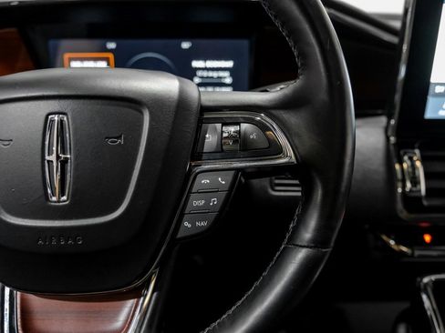 Used 2021 Lincoln Navigator Reserve image 17
