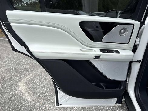 New 2025 Lincoln Aviator Black Label image 13