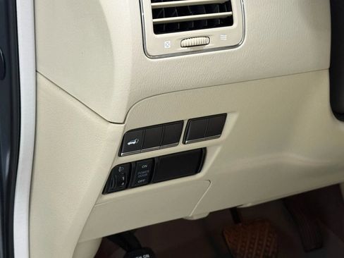 Used 2017 INFINITI QX80 Sport Utility 4D image 46