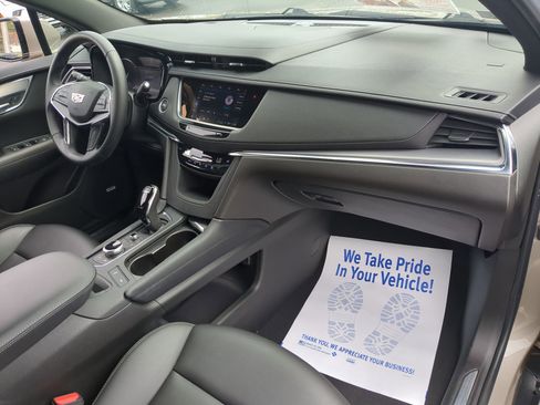 Certified 2022 Cadillac XT5 Luxury FWD image 28