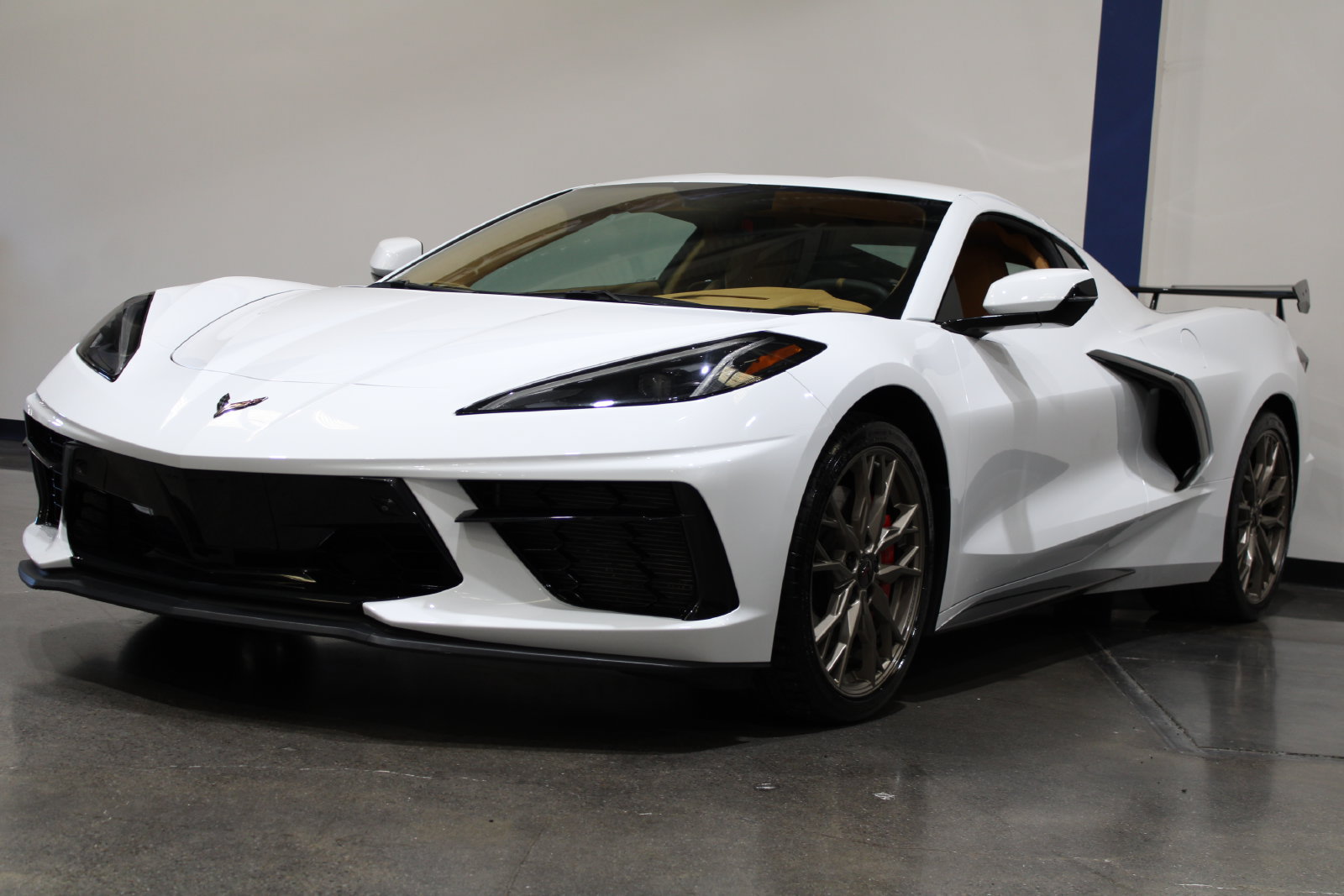 Used 2023 Chevrolet Corvette Stingray Premium Cpe w/ Z51 Performance Package RWD image 6