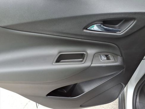 Used 2022 Chevrolet Equinox LT image 33