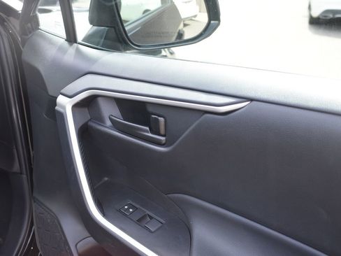 Used 2025 Toyota RAV4 LE image 17