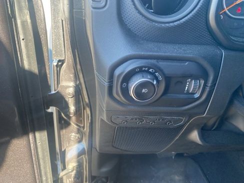 Used 2024 Jeep Wrangler Unlimited Rubicon w/ XTREMEE 35" Tire Package image 19