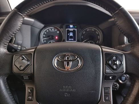 Used 2023 Toyota Tacoma TRD Sport AWD/4WD image 27