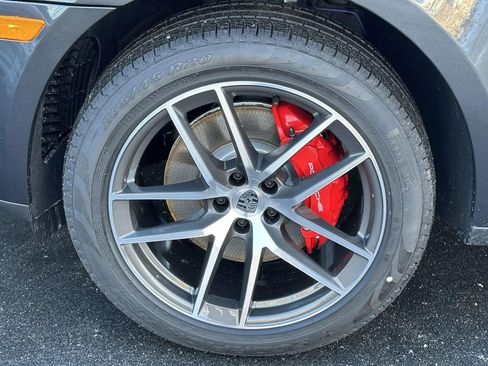 New 2026 Porsche Macan S image 11