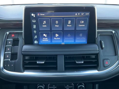 Used 2022 Chevrolet Tahoe Z71 image 12