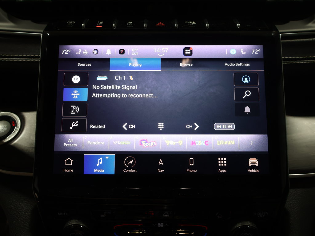 Used 2022 Jeep Grand Cherokee L Limited AWD/4WD image 30
