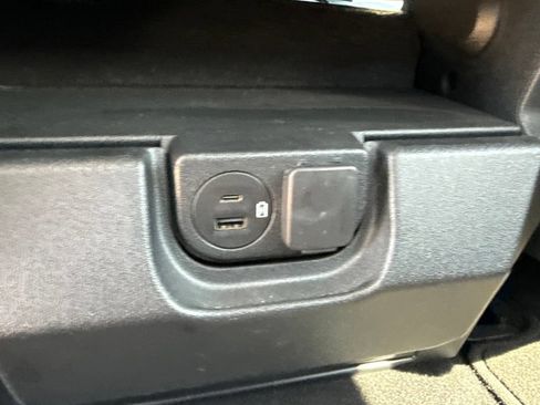 Used 2023 Ford F150 XLT AWD/4WD image 14
