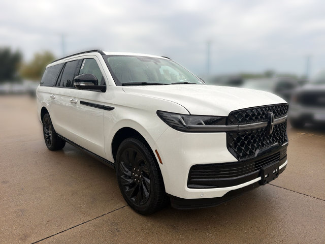 New 2027 Lincoln Navigator L Reserve w/ Jet Appearance Package AWD/4WD image 2
