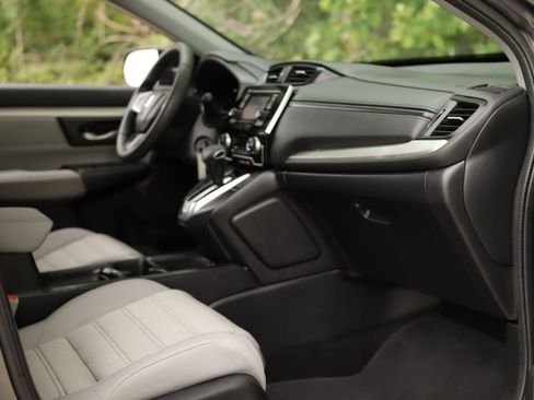 Used 2017 Honda CR-V LX image 24
