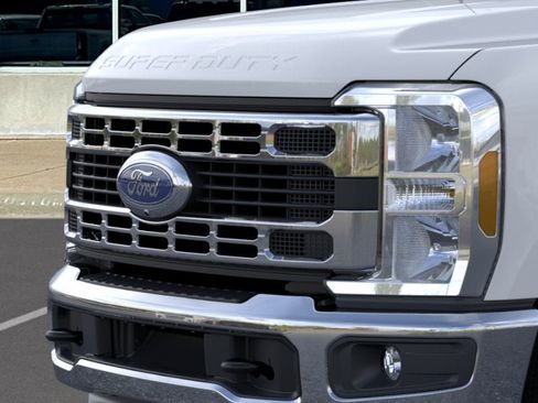 New 2026 Ford F350 XLT w/ 360-Degree Camera Package RWD image 39