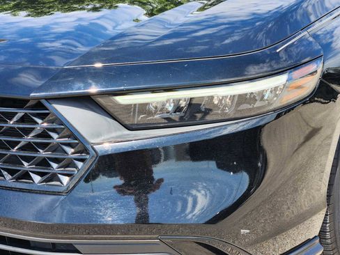 Used 2023 Honda Accord EX image 7