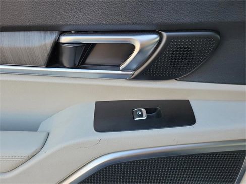 Certified 2023 Kia Telluride SX image 19