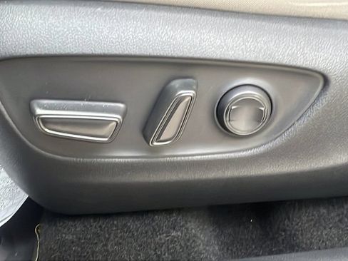 Used 2025 Toyota RAV4 XLE FWD image 16