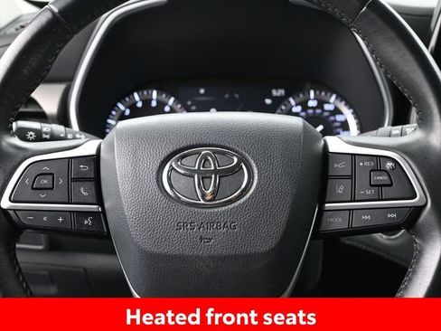 Used 2022 Toyota Highlander XLE image 13