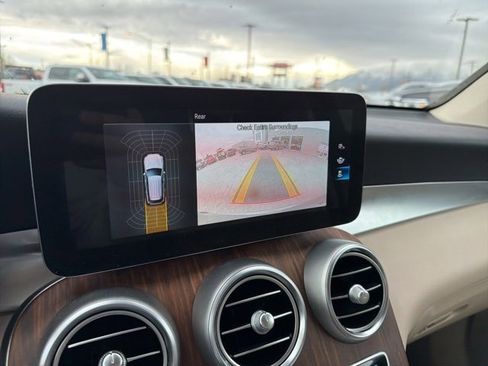 Used 2022 Mercedes-Benz GLC 300 4MATIC image 30