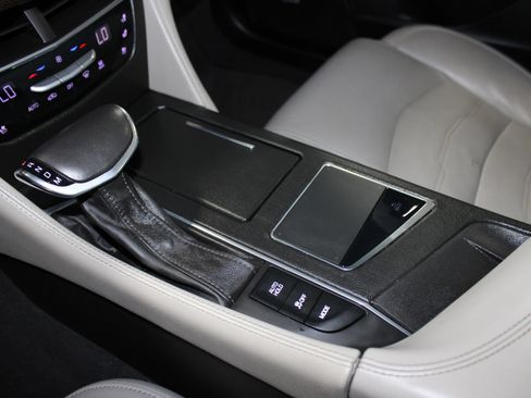 Used 2017 Cadillac CT6 Luxury AWD/4WD image 19