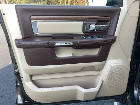 Used 2017 RAM 2500 Laramie image 14