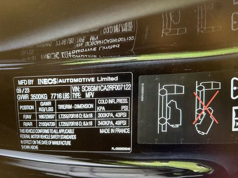 Used 2024 INEOS Grenadier Fieldmaster Edition image 26