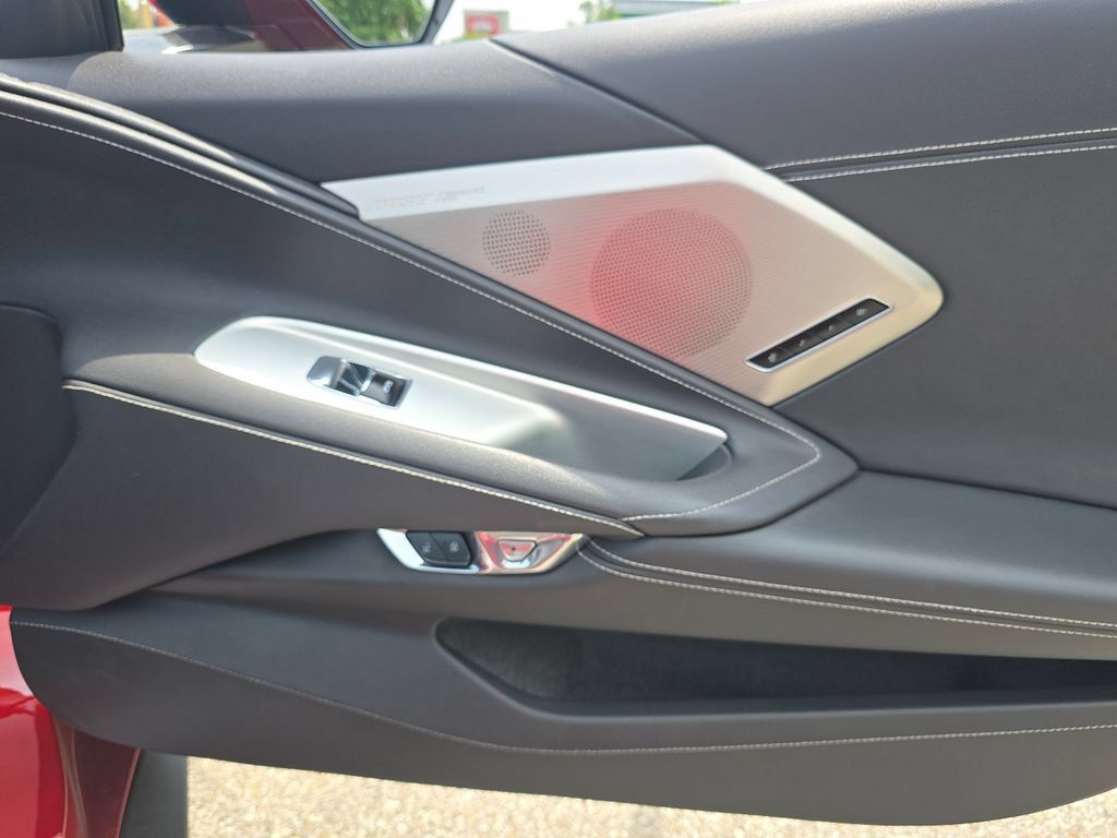 Used 2021 Chevrolet Corvette Stingray Preferred Conv w/ Z51 Performance Package RWD image 19