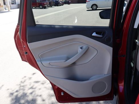 Used 2017 Ford Escape Titanium w/ Equipment Group 301A AWD/4WD image 24