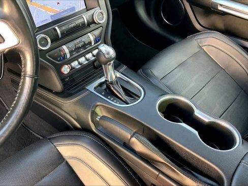 Used 2022 Ford Mustang GT Premium w/ Equipment Group 401A RWD image 33