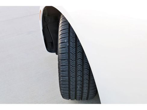 Used 2023 Mercedes-Benz E 450 4MATIC Sedan image 29