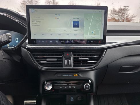 Used 2023 Ford Escape ST-Line Select w/ Tech Pack #2 image 12