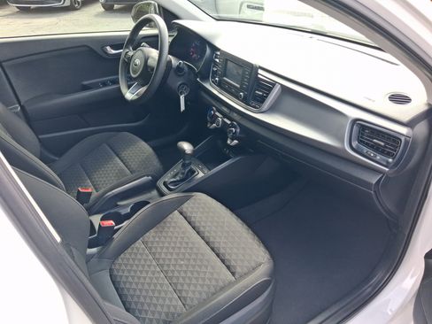 Used 2019 Kia Rio LX FWD image 29