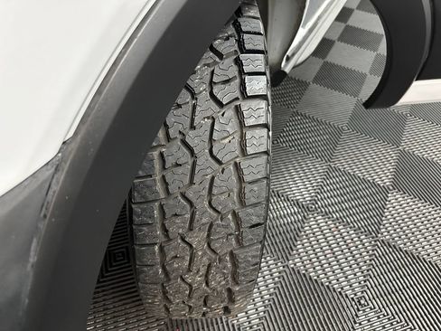 Used 2023 Ford Transit 250 Medium Roof AWD image 31