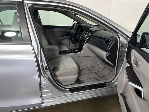 Used 2015 Toyota Camry LE FWD image 22