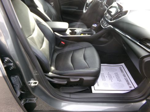 Used 2017 Chevrolet Volt Premier w/ Driver Confidence II Package FWD image 27