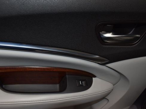 Used 2017 Acura MDX SH-AWD w/ Advance Package image 14